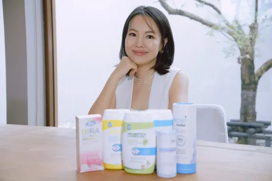 Napapat Anakepong, Director of Le Beaumont LTD, and her synbiotic product range.